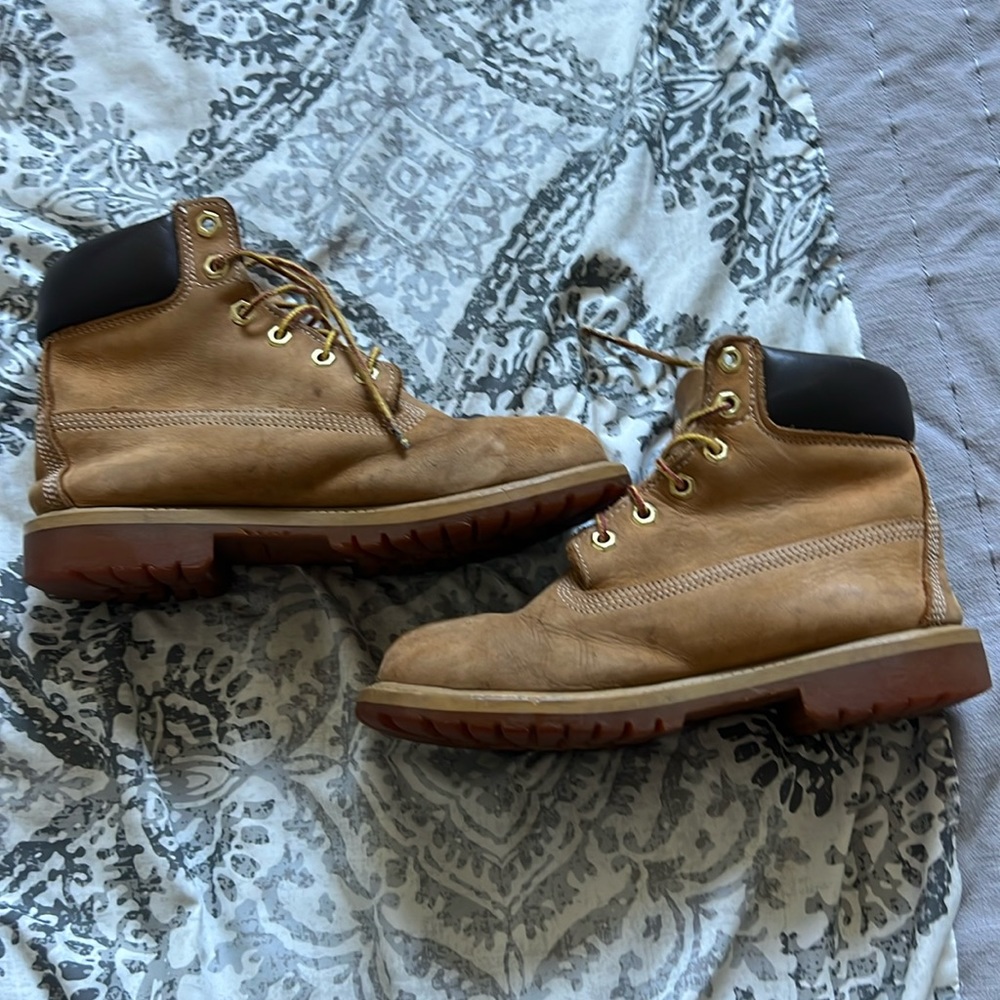 Timberland Boots Men’s 5.5 Women’s 7